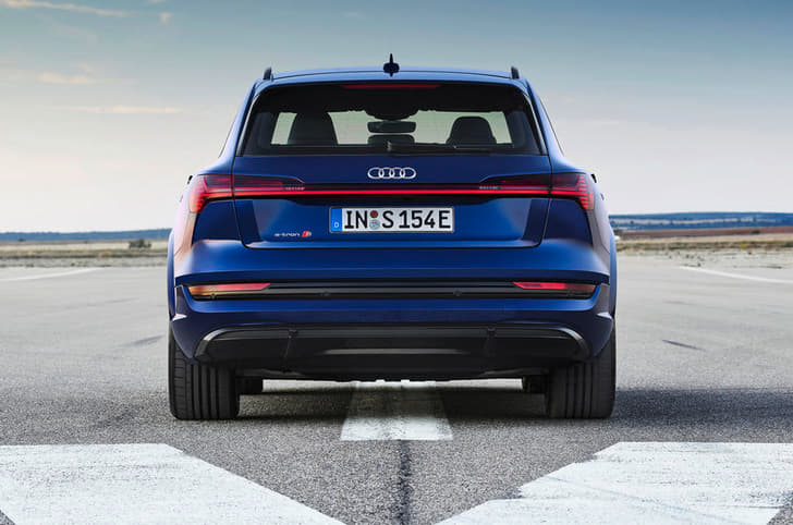 2020 Audi e-tron S image gallery