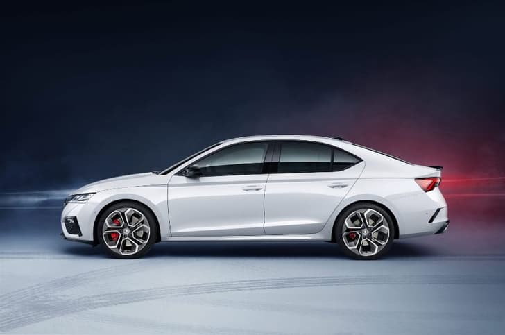 2020 Skoda Octavia RS image gallery