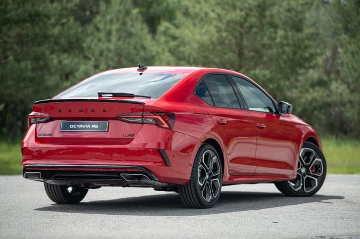2020 Skoda Octavia RS image gallery