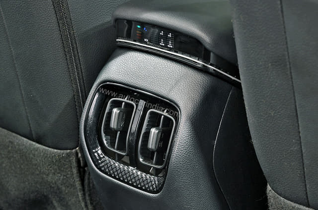 2Nd Row Ac Vent Image - 14207