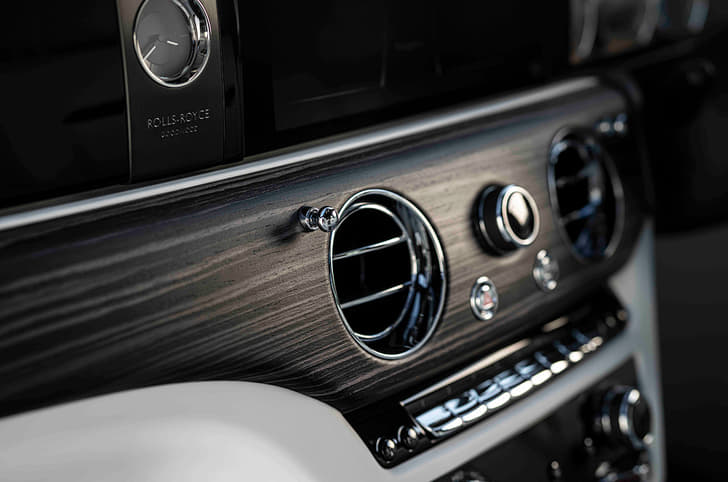 2021 Rolls-Royce Ghost image gallery