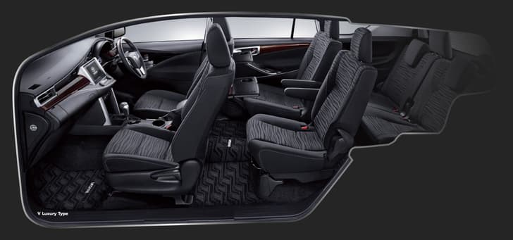 Captain chairs for the middle row