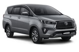 Toyota Innova Crysta Front Right Three Quarter