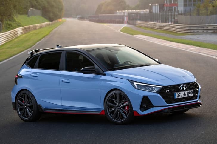 Exterior said to combine “elements of Hyundai’s rallying heritage with the Sensuous Sportiness design identity”.