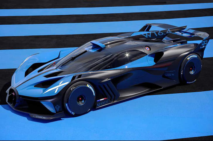 The Bolide sits on a super-light and super-stiff carbonfibre monocoque.