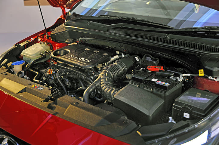 Hyundai I20 Open Bonnet Engine Shot