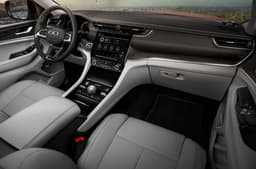 2021 Jeep Grand Cherokee L image gallery