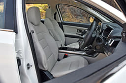 Tata Safari Front Row Seats