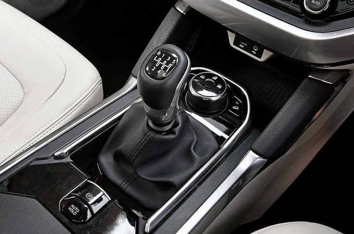 The Safari gets an electronic parking brake. 