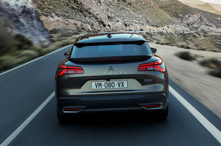 2021 Citroen C5X image gallery