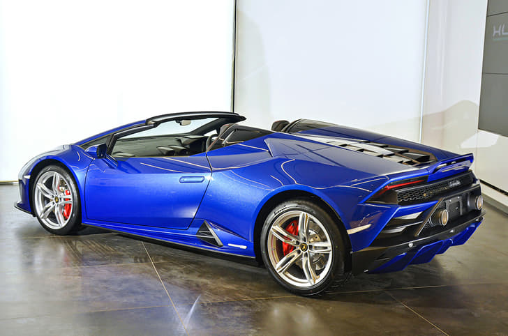 Lamborghini Huracan Evo RWD Spyder image gallery