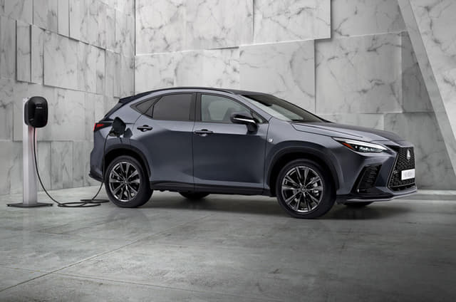 Front Right Three Quarter Image - 12789