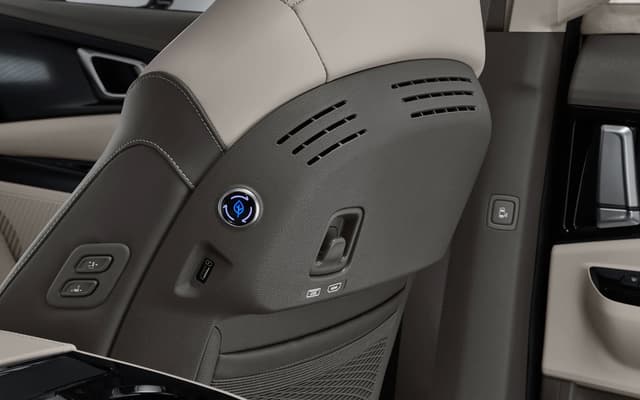 Charging Ports Image - 4630