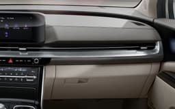 Kia Carnival Dashboard