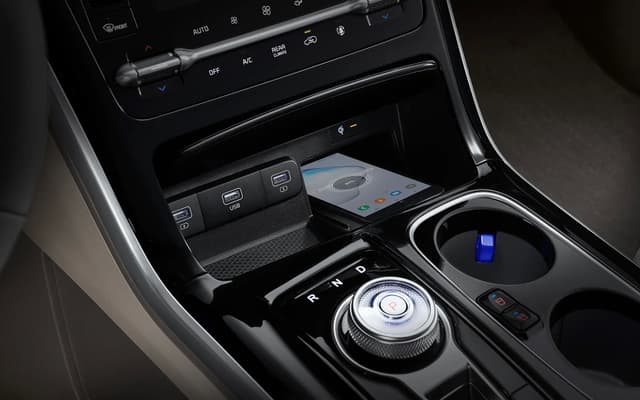 Charging Ports Image - 4634