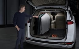 Kia Carnival Front Row Seats
