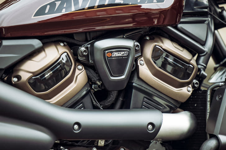 1,250cc, liquid-cooled engine makes 121hp and 114Nm.