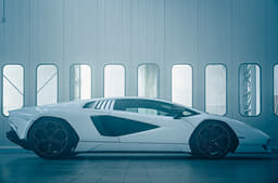 Lamborghini Countach LPI 800-4 image gallery