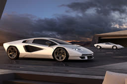 Lamborghini Countach LPI 800-4 image gallery