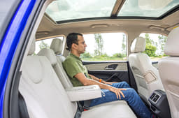 Gets AC vents and an armrest for middle-row passengers.