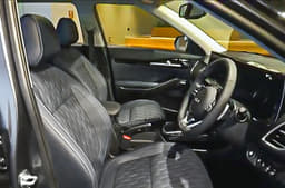 2021 Kia Seltos X-Line image gallery