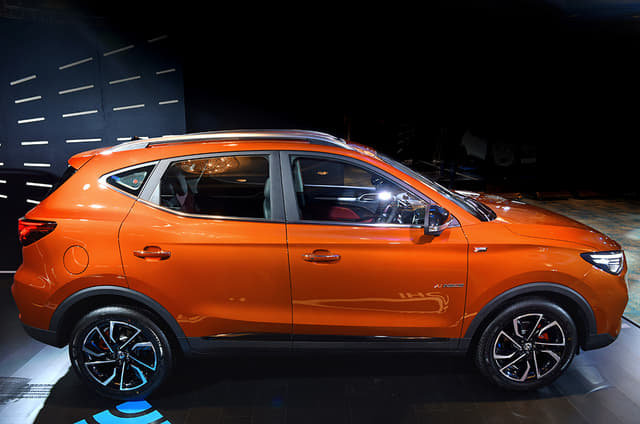 Alloy Wheels Image - 7755