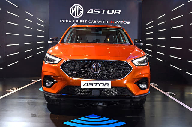 Front View Image - 7792