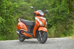 The Jupiter 125 looks much curvier than what you are used to seeing from TVS.