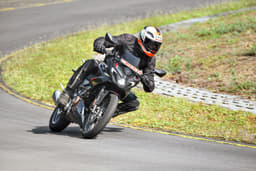 The communicative front end, near 50:50 weight distribution and narrow rear tyre make it easy to flick the motorcycle through a chicane