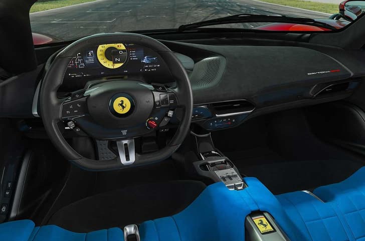 Ferrari Daytona SP3 image gallery