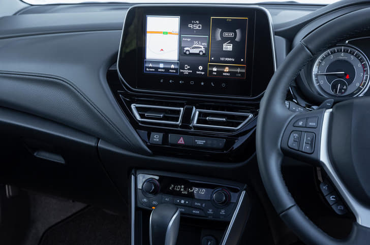 2022 Suzuki S-Cross image gallery