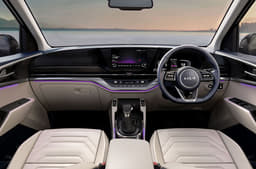 Kia Carens Dashboard