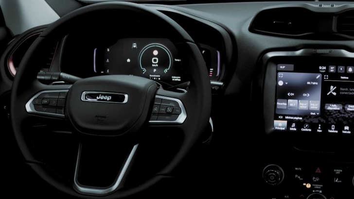 2022 Jeep Renegade facelift steering wheel