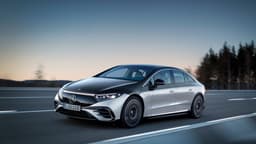 Mercedes Benz EQS front quarter 