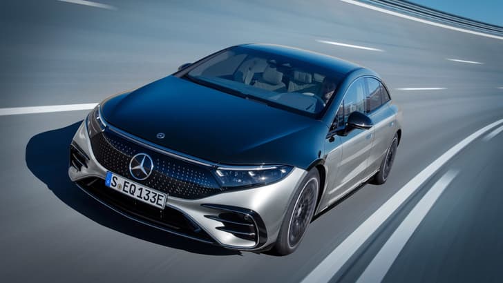 Mercedes Benz EQS front quarter 