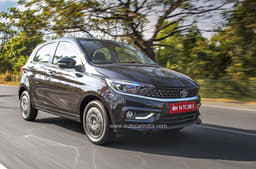 There isn't much difference in driving the Tiago on petrol or on CNG mode. 
