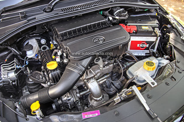 Open Bonnet Engine Shot Image - 15815