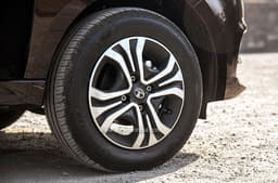 Top-spec Tiago CNG gets 14-inch wheels; petrol variant gets 15 inchers. 
