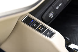 Kia Carens ventilated seats button