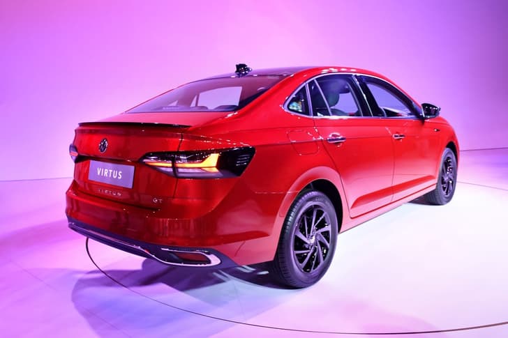 2022 Volkswagen Virtus image gallery