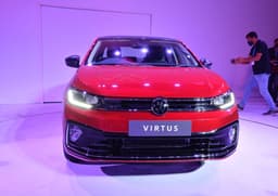 2022 Volkswagen Virtus image gallery