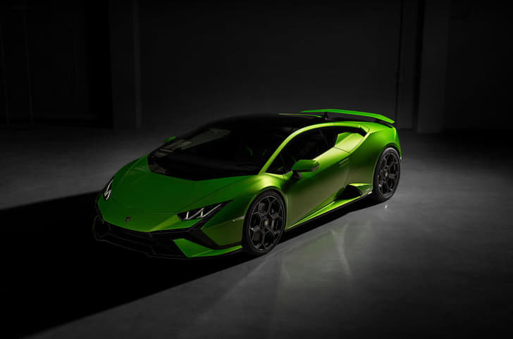 Lamborghini Huracan Tecnica image gallery