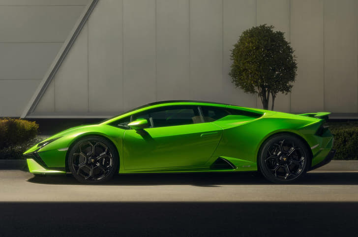 Lamborghini Huracan Tecnica image gallery