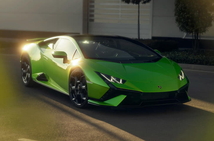 Lamborghini Huracan Tecnica image gallery 