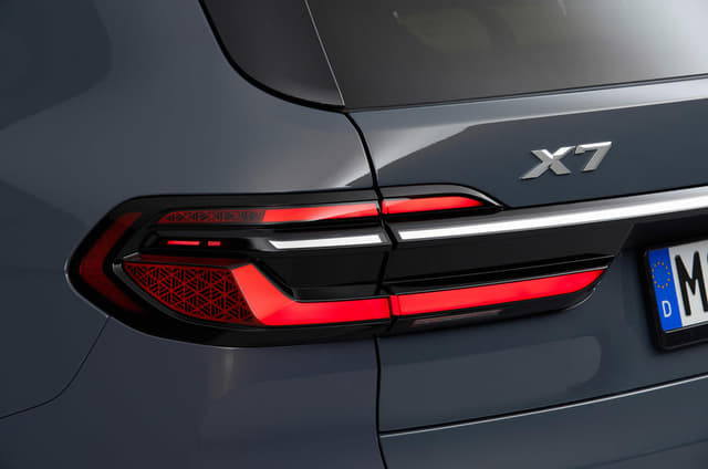 Rear View Image - 8560