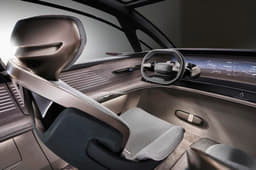 Audi Urbansphere image gallery 
