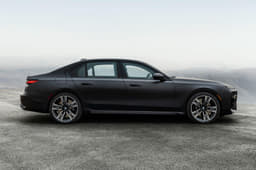 2022 BMW 7-Series image gallery 