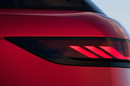 2022 Range Rover Sport taillamp closeup.
