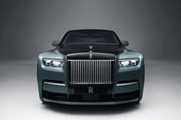 2022 Rolls-Royce Phantom front view.