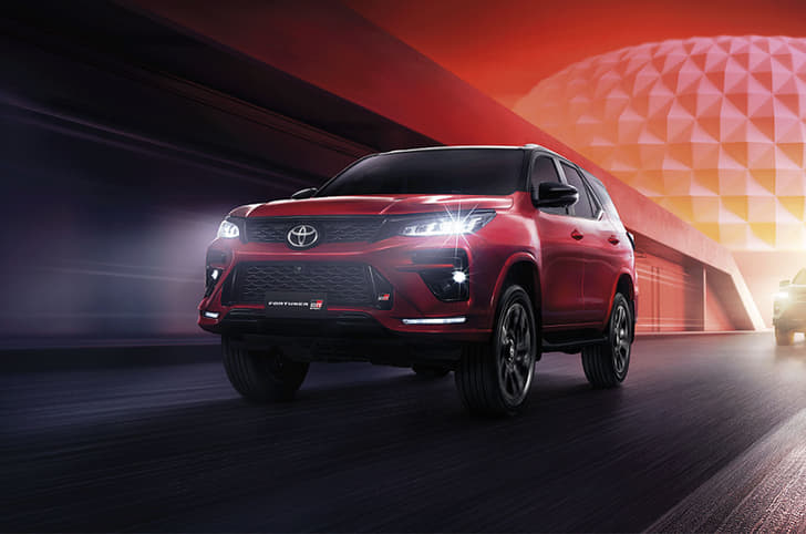 Toyota Fortuner GR Sport front rolling.